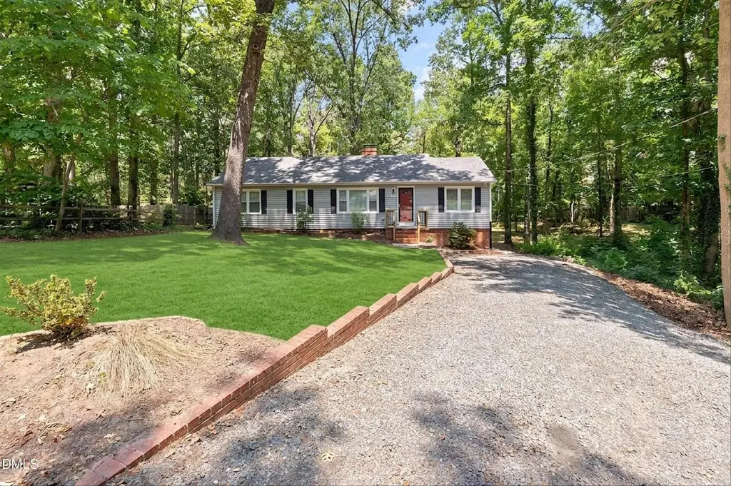 103 Nottingham Lane Chapel Hill NC 27517