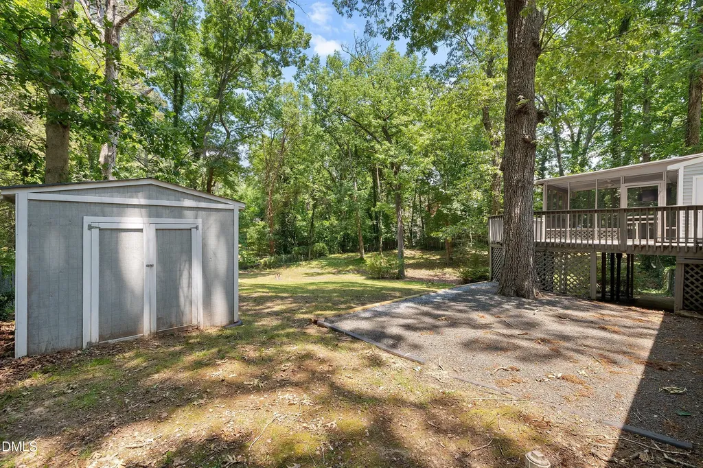 103 Nottingham Lane Chapel Hill NC 27517