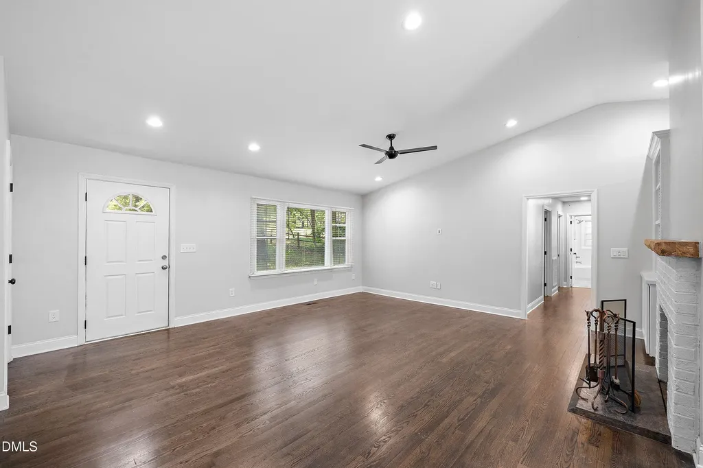 103 Nottingham Lane Chapel Hill NC 27517