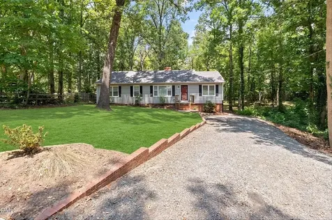 103 Nottingham Lane Chapel Hill NC 27517