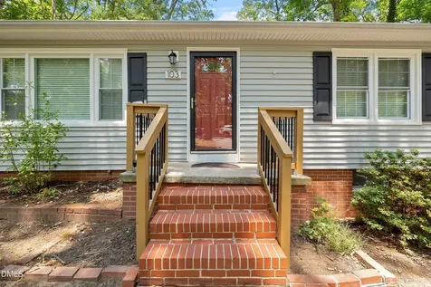 103 Nottingham Lane Chapel Hill NC 27517