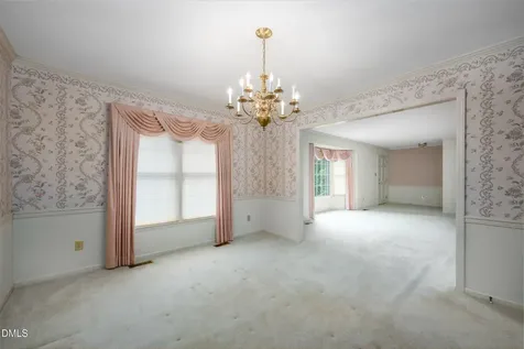 806 Cliftwood Drive Siler City NC 27344