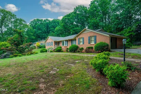806 Cliftwood Drive Siler City NC 27344