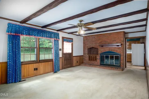 806 Cliftwood Drive Siler City NC 27344