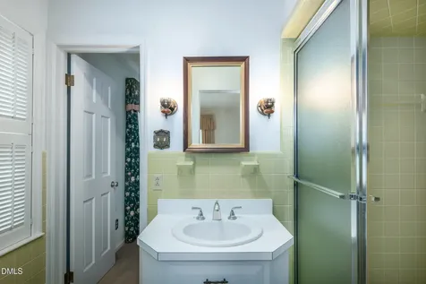 806 Cliftwood Drive Siler City NC 27344