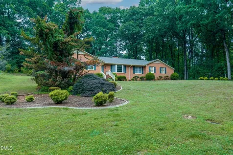 806 Cliftwood Drive Siler City NC 27344