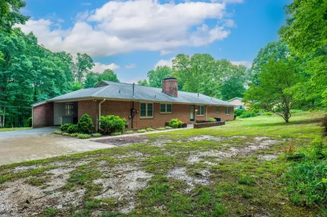 806 Cliftwood Drive Siler City NC 27344