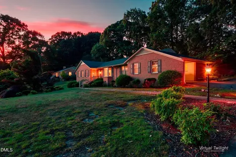 806 Cliftwood Drive Siler City NC 27344
