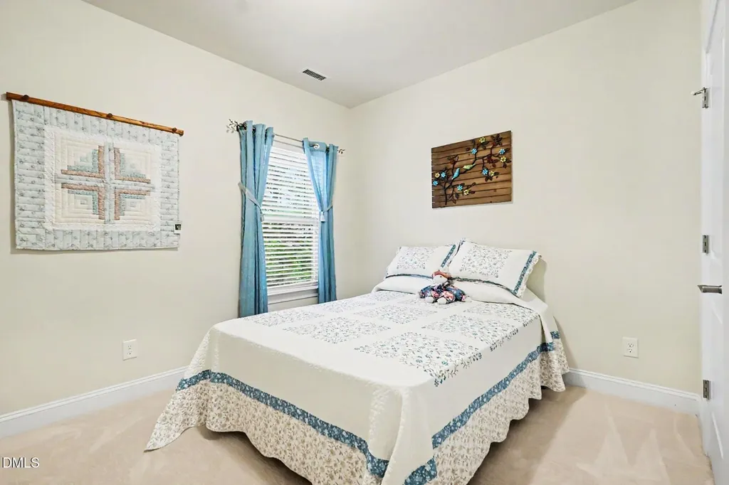 608 Sippihaw Oaks Drive Fuquay Varina NC 27526