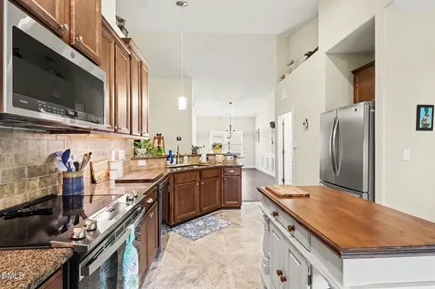 608 Sippihaw Oaks Drive Fuquay Varina NC 27526