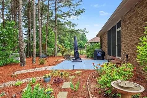 608 Sippihaw Oaks Drive Fuquay Varina NC 27526