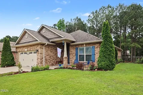 608 Sippihaw Oaks Drive Fuquay Varina NC 27526