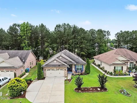 608 Sippihaw Oaks Drive Fuquay Varina NC 27526