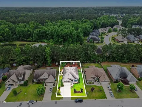 608 Sippihaw Oaks Drive Fuquay Varina NC 27526