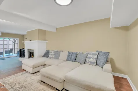 918 Hampshire Court Cary NC 27511