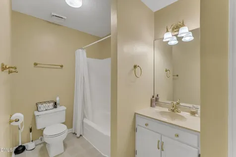 918 Hampshire Court Cary NC 27511
