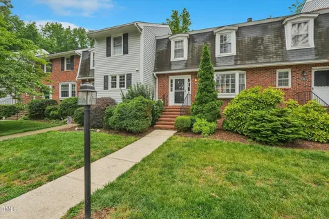 918 Hampshire Court Cary NC 27511