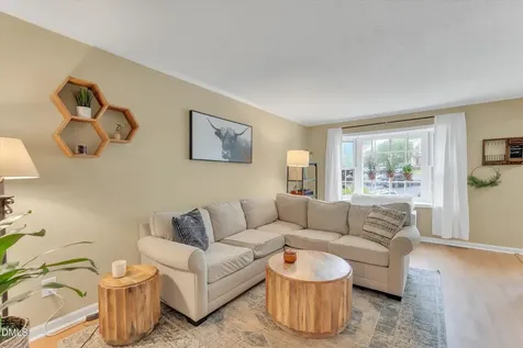918 Hampshire Court Cary NC 27511