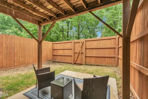 918 Hampshire Court Cary NC 27511