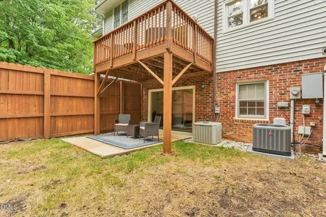 918 Hampshire Court Cary NC 27511