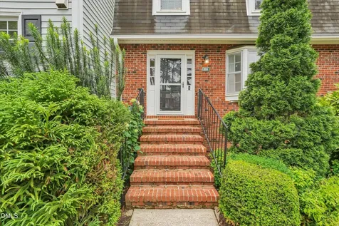 918 Hampshire Court Cary NC 27511