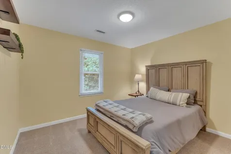 918 Hampshire Court Cary NC 27511