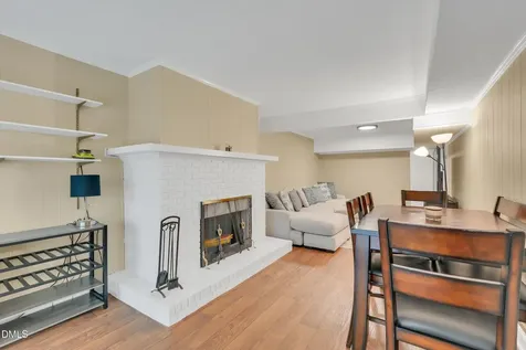 918 Hampshire Court Cary NC 27511