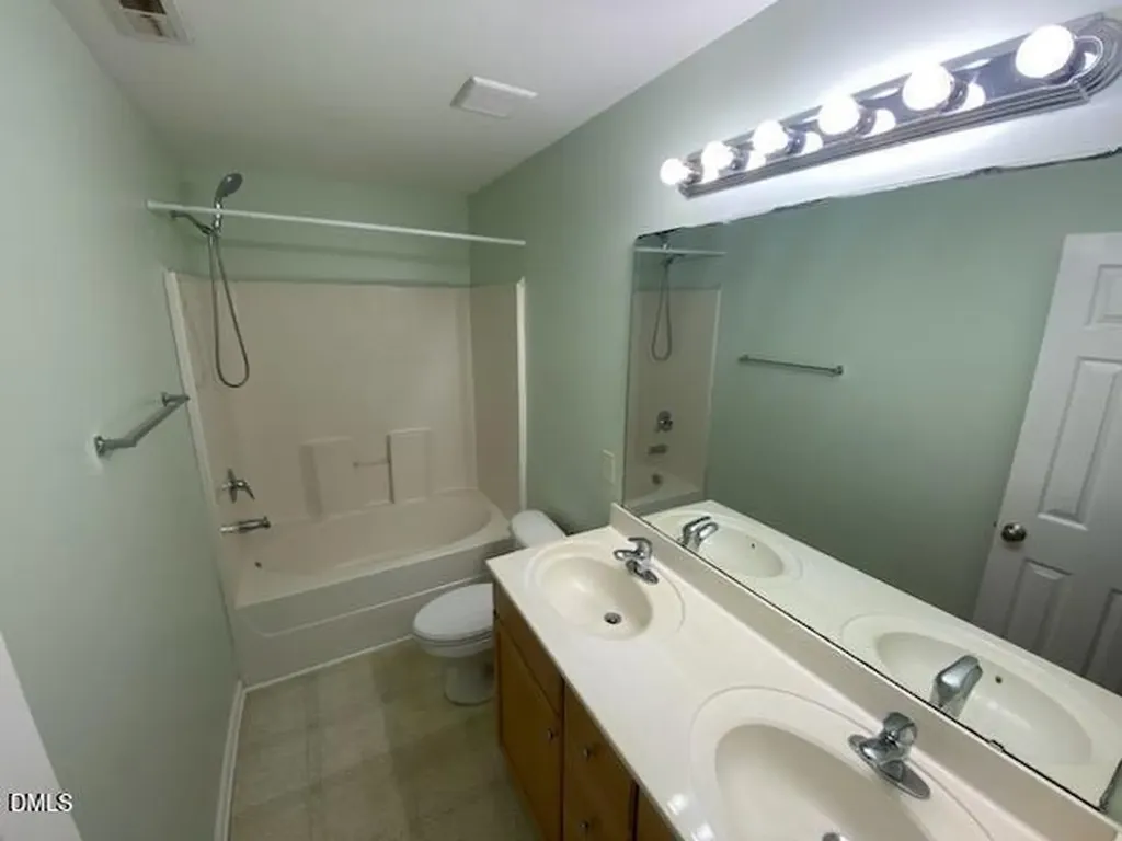 4004 Volkswalk Place Raleigh NC 27610