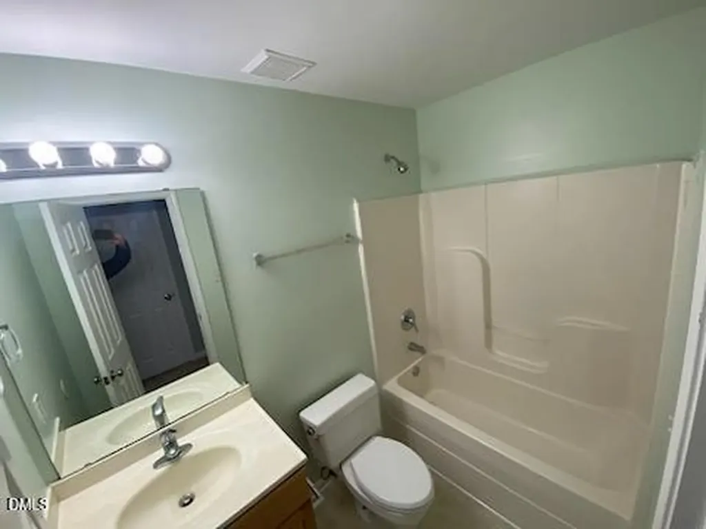 4004 Volkswalk Place Raleigh NC 27610