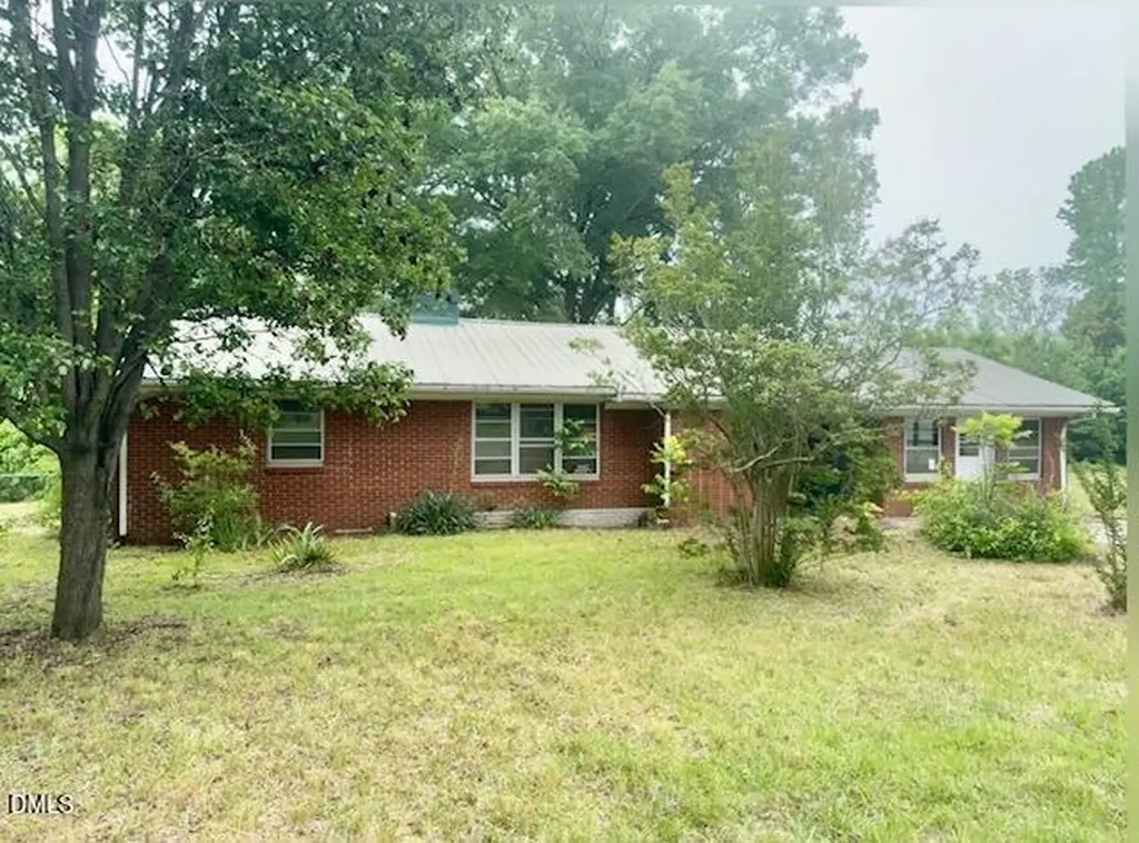 13012 Nc 42 Holly Springs NC 27540