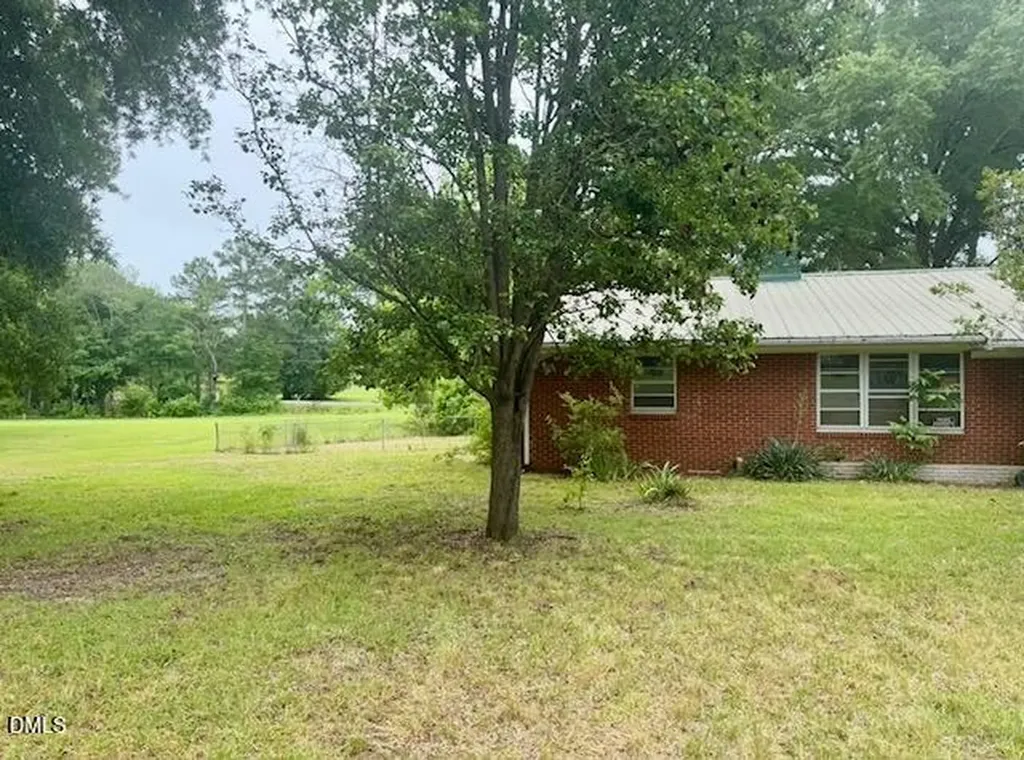 13012 Nc 42 Holly Springs NC 27540