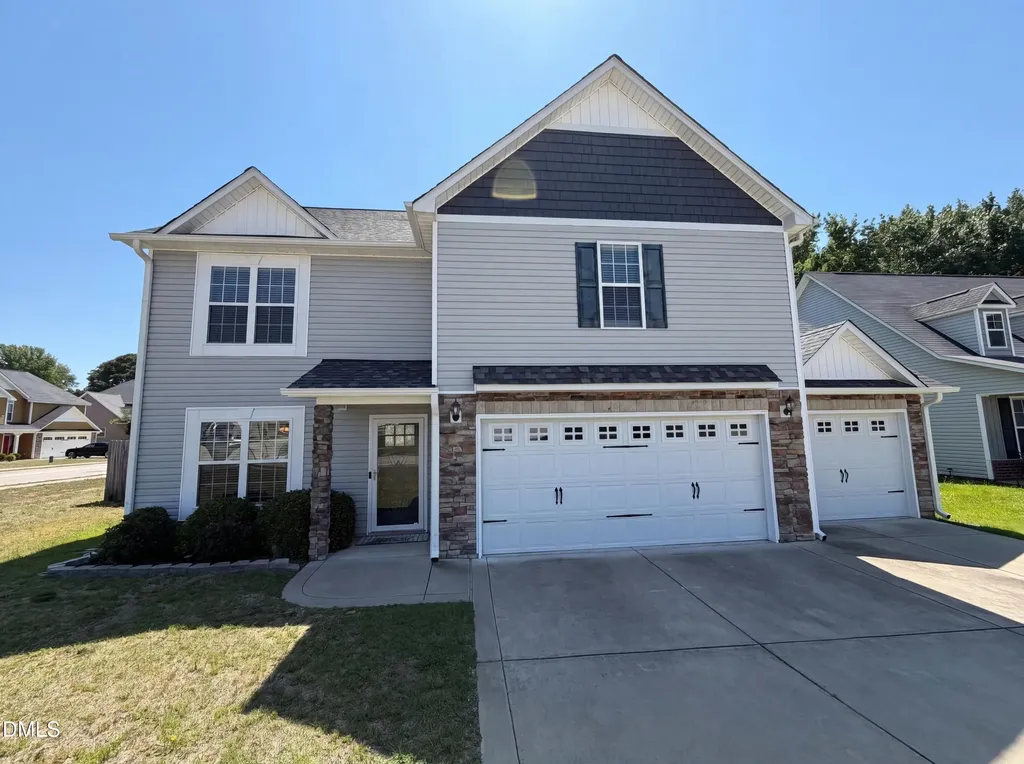 1805 Shady Knoll Lane Fayetteville NC 28314