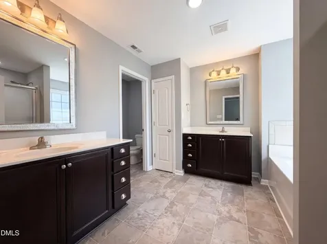 1805 Shady Knoll Lane Fayetteville NC 28314