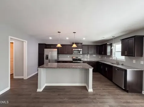 1805 Shady Knoll Lane Fayetteville NC 28314
