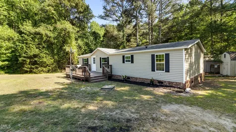 1429 Country Pond Lane Willow Springs NC 27592