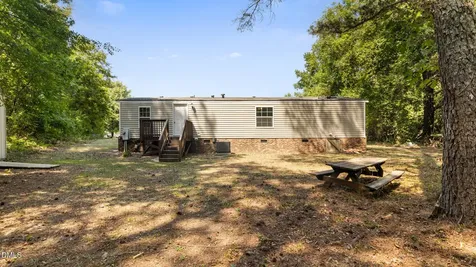 1429 Country Pond Lane Willow Springs NC 27592