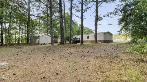 1429 Country Pond Lane Willow Springs NC 27592
