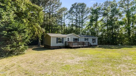 1429 Country Pond Lane Willow Springs NC 27592