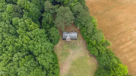 1429 Country Pond Lane Willow Springs NC 27592