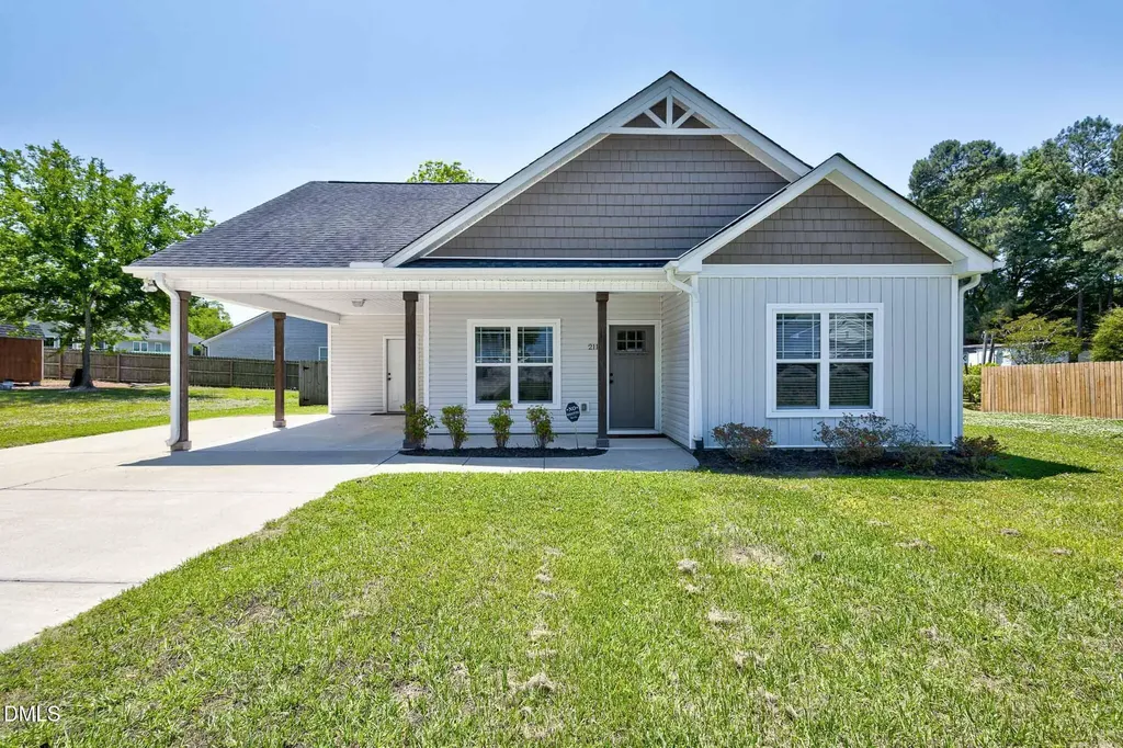 211 W Lewis Street Four Oaks NC 27524