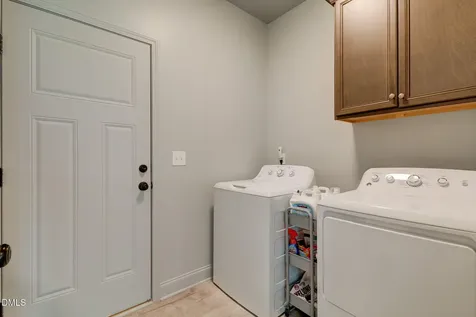 211 W Lewis Street Four Oaks NC 27524