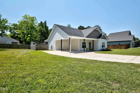 211 W Lewis Street Four Oaks NC 27524