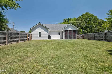 211 W Lewis Street Four Oaks NC 27524