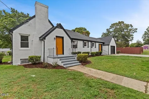 157 N Elizabeth Street Henderson NC 27536