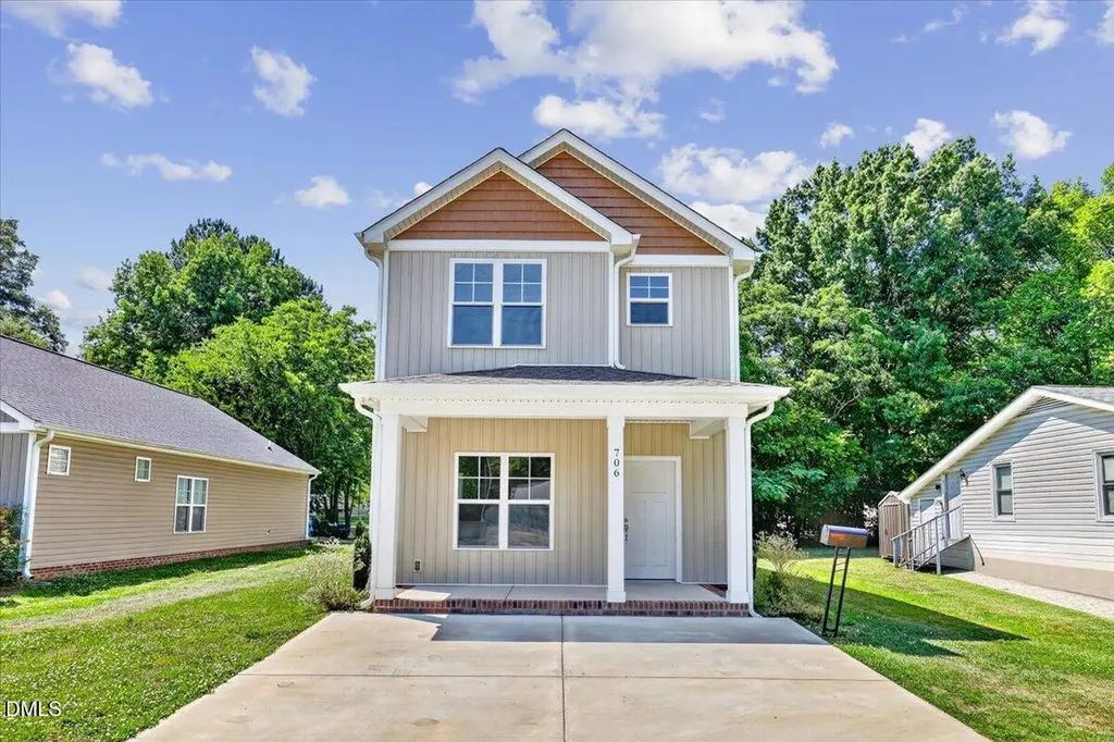 706 S Pollock Street Selma NC 27576