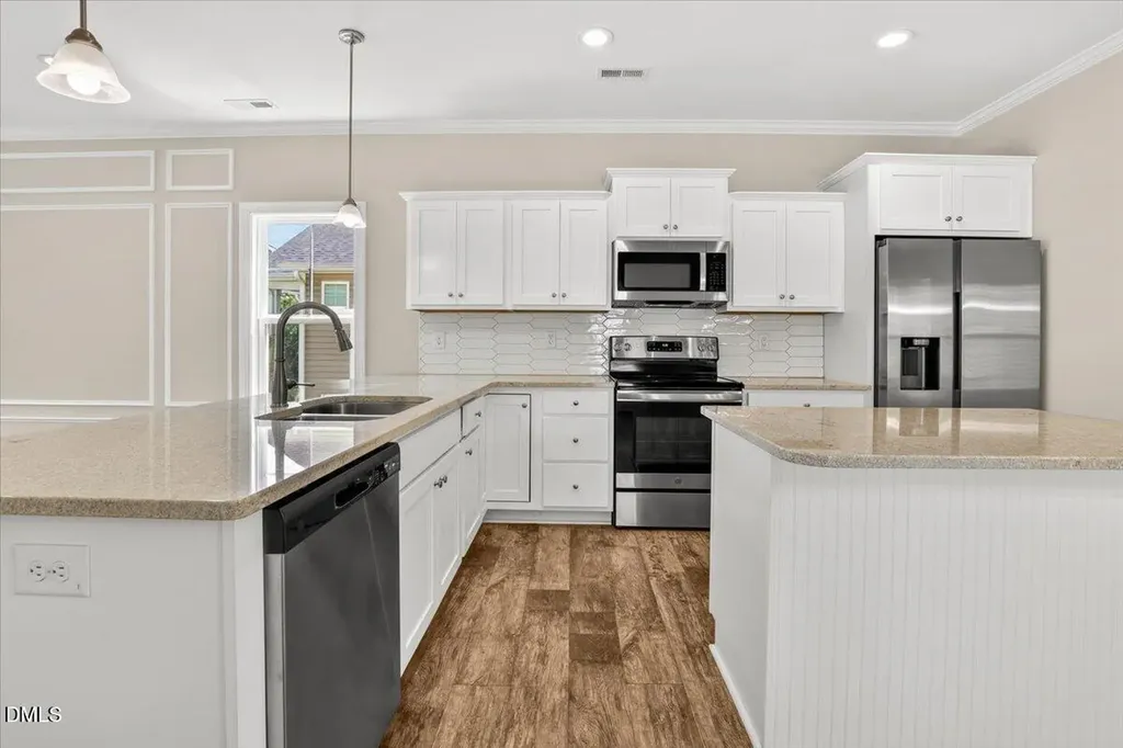 706 S Pollock Street Selma NC 27576