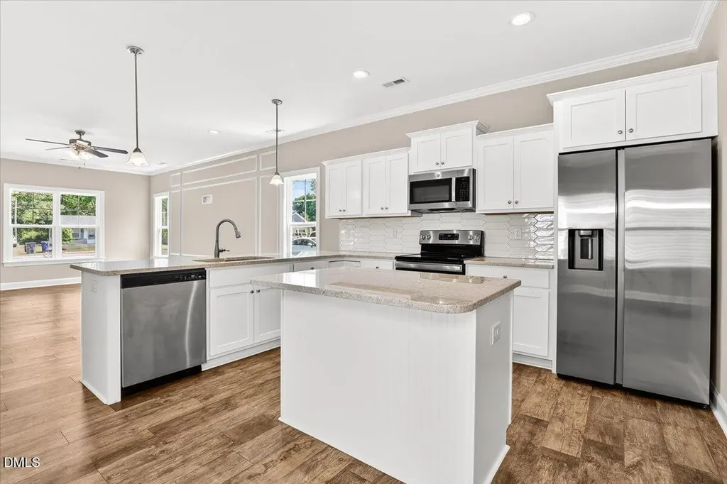 706 S Pollock Street Selma NC 27576