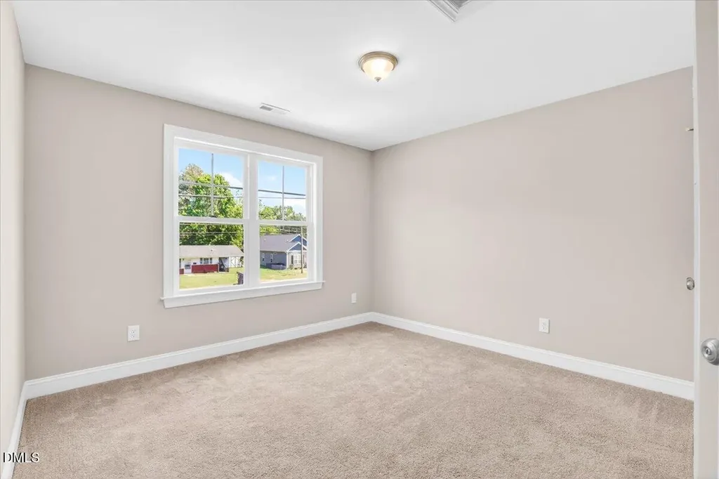706 S Pollock Street Selma NC 27576