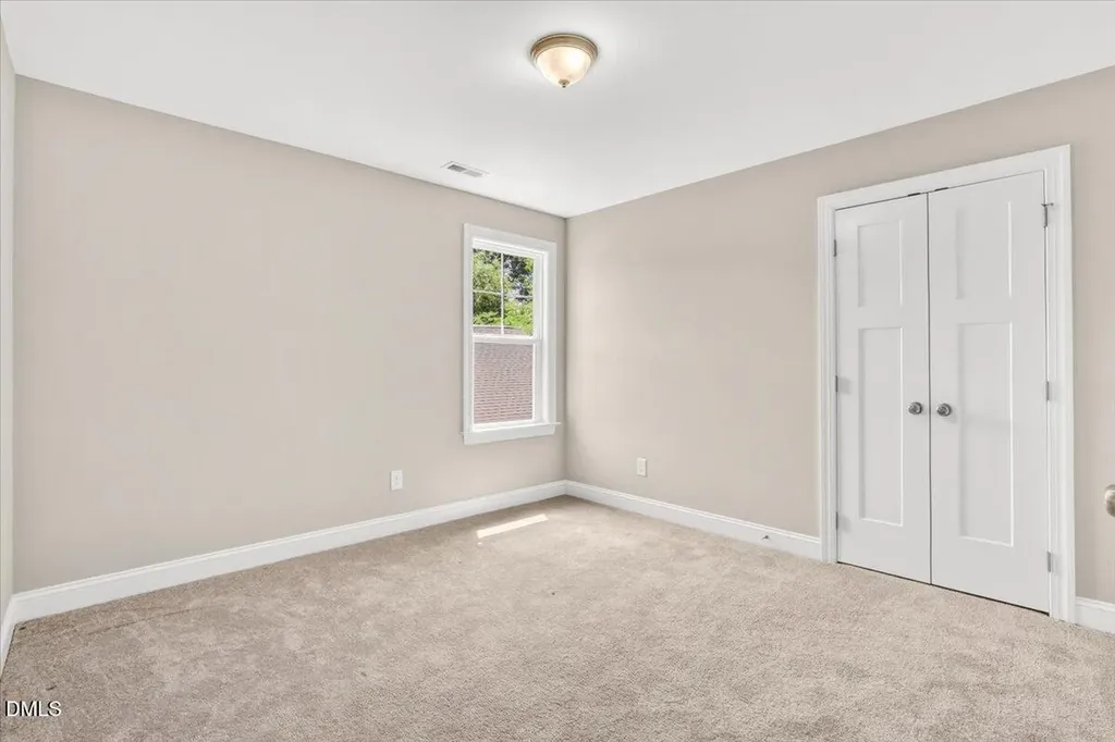 706 S Pollock Street Selma NC 27576