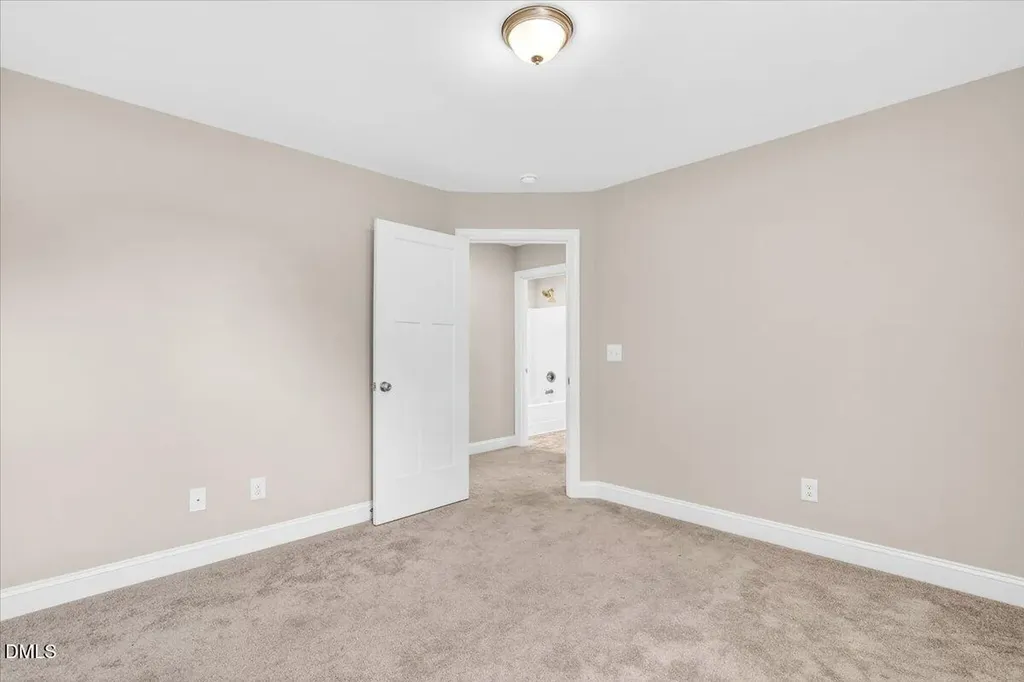 706 S Pollock Street Selma NC 27576